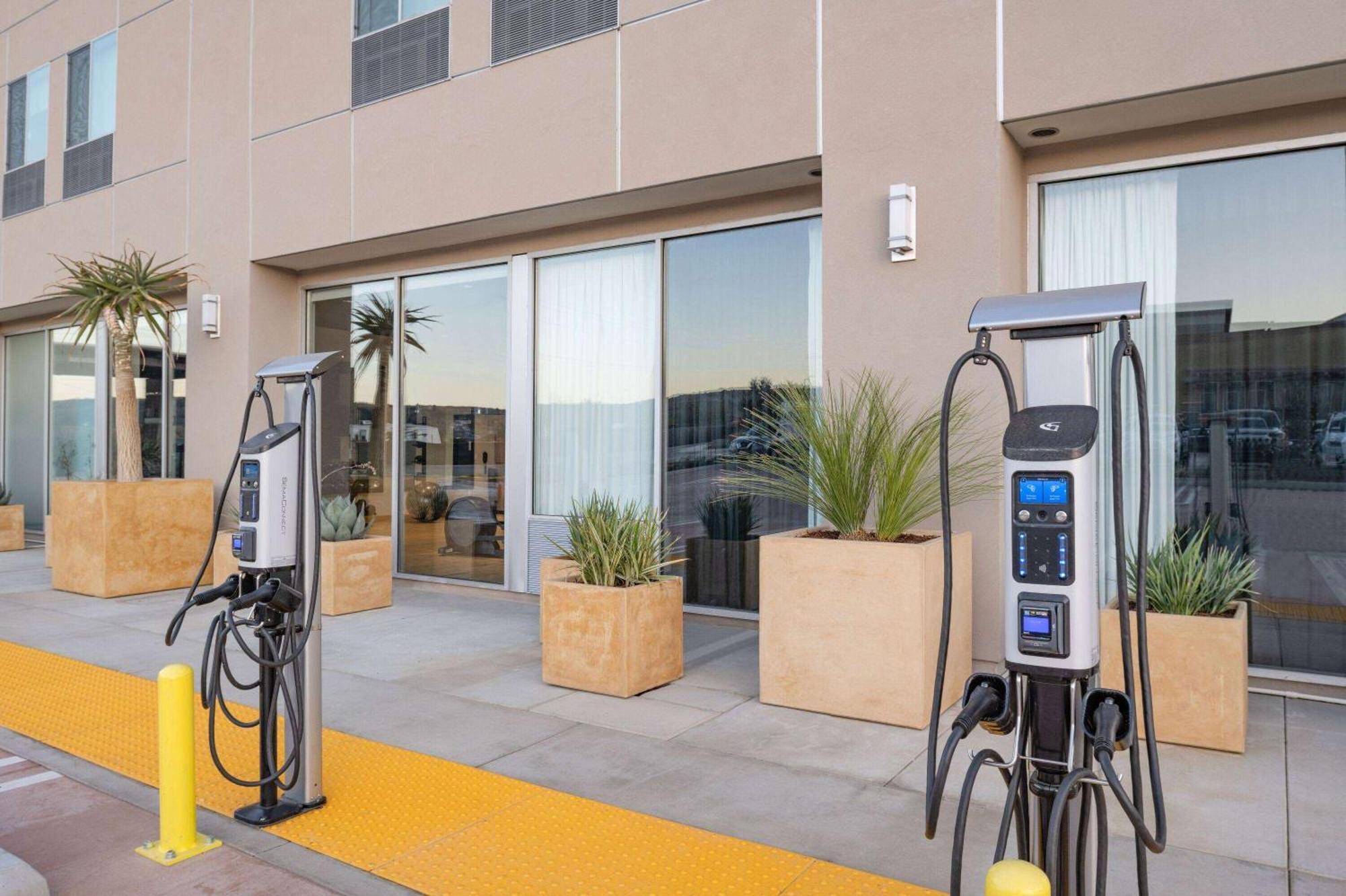La Quinta Inn & Suites By Wyndham Yucaipa Esterno foto