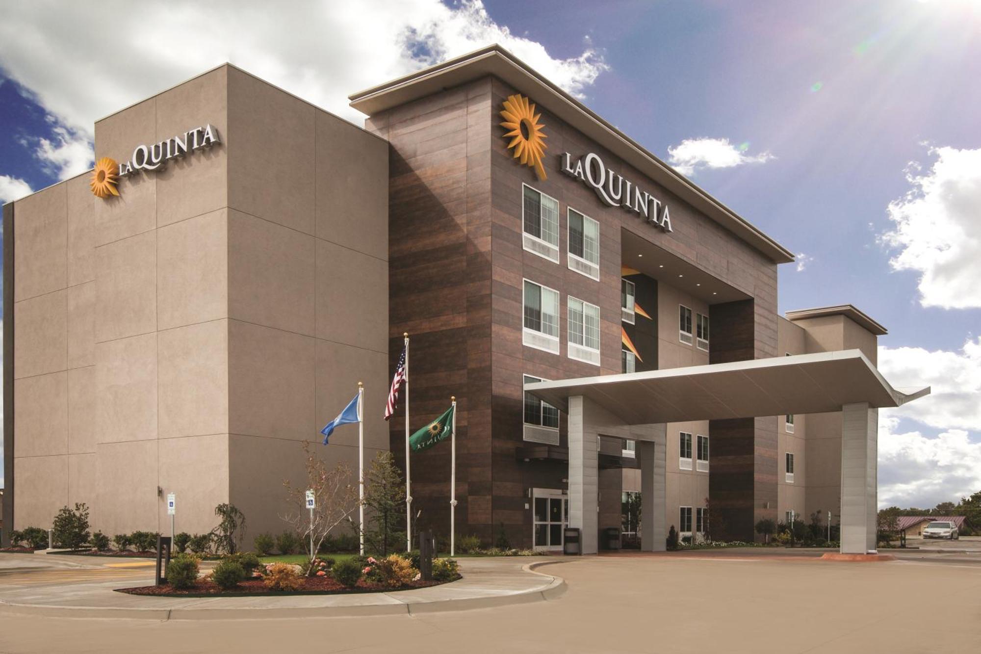 La Quinta Inn & Suites By Wyndham Yucaipa Esterno foto
